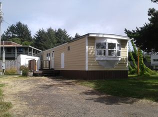 985 SW Pacific Coast Hwy, Waldport, OR 97394