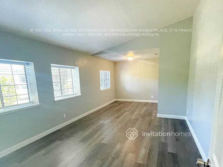 1247 Crescendo Dr — Photo 3