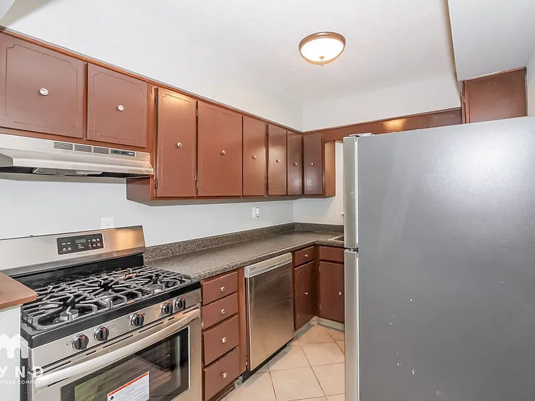 1783 Coral Hills Dr — Photo 3