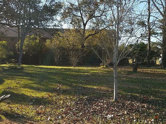 Extra lot on side