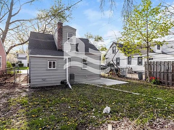 2nd image of 23335 Vassar Ave