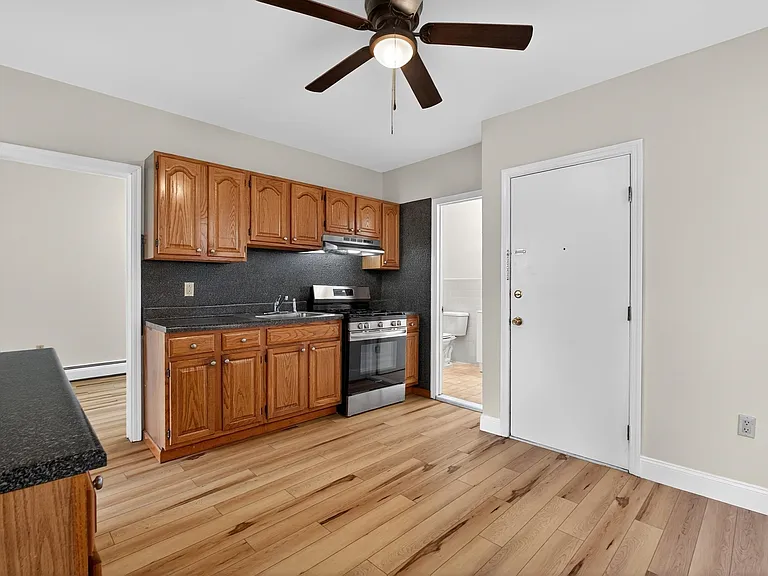 48 E 19th St #3 — Photo 5