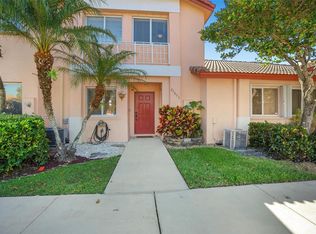 20803 NW 1st St, Pembroke Pines, FL 33029