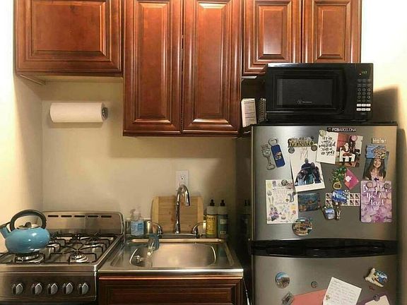 2nd image of 437 E 74th St APT 1D