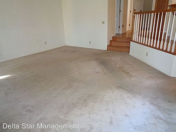 5th image of 5705 Ashbrook Ln