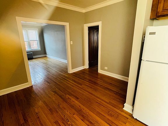 5th image of 4709 W Belmont Ave APT 3N