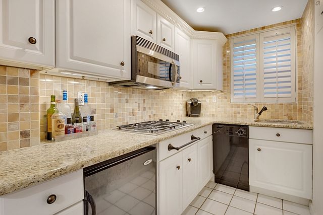 1st image of 310 E 49th St APT 6G