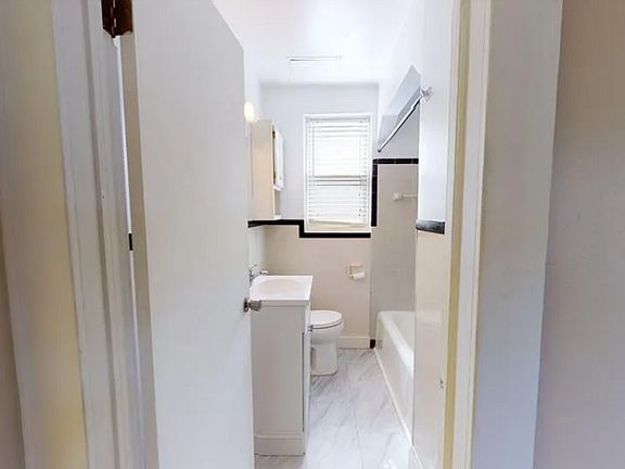 3rd image of 694 Lincoln Ave #1F