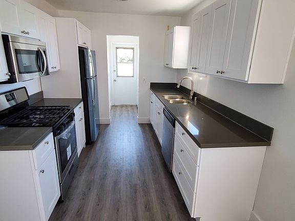 3rd image of 474 S Eastern Ave #B