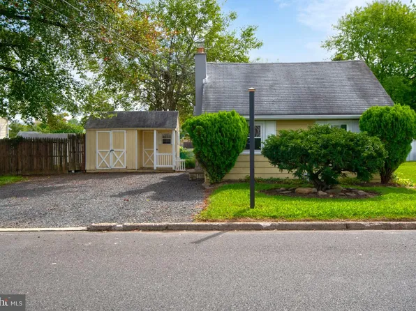 1632 6th St, Ewing, NJ 08638