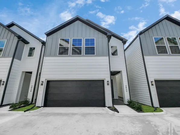2432 Harrington St, Houston, TX 77026