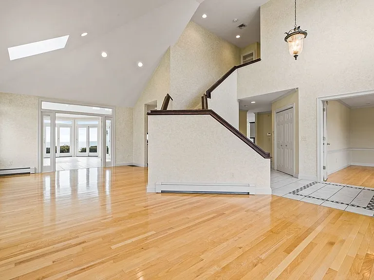 42 Oak Bluff Cir — Photo 9