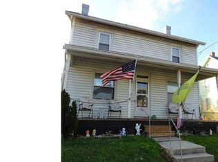 408 W Penn Ave, Robesonia, PA 19551