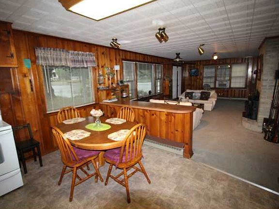 5th image of 3570 Center Dr