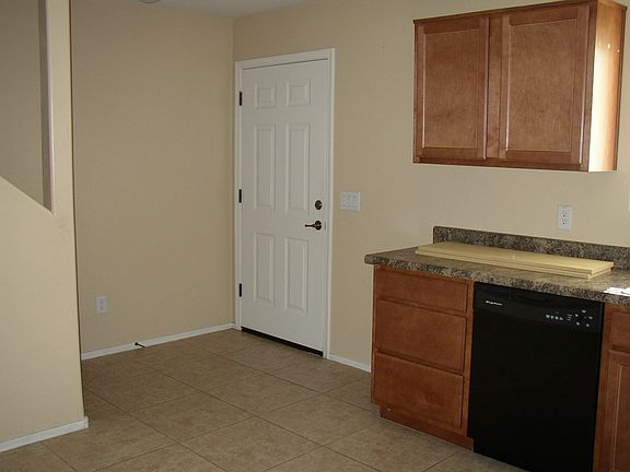 3rd image of 2439 W Coolidge St Unit 7