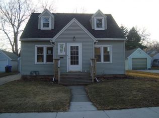 1533 N Harriman St, Appleton, WI 54911
