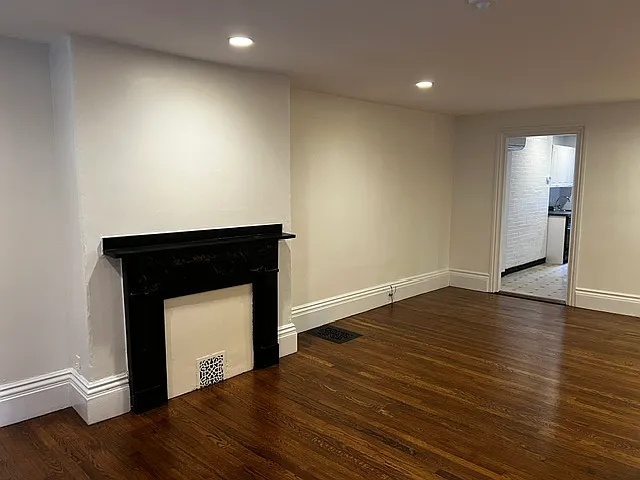 1 bed, 1100 sqft, $3,100 — Photo 2