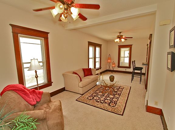 3rd image of 3425 Avenue B