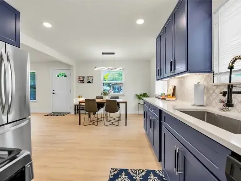 310 Dewey St — Photo 4