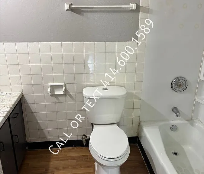 6330 N 91st St #3 — Photo 8