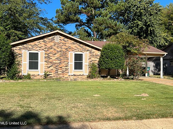 3rd image of 8605 Woodbine Dr