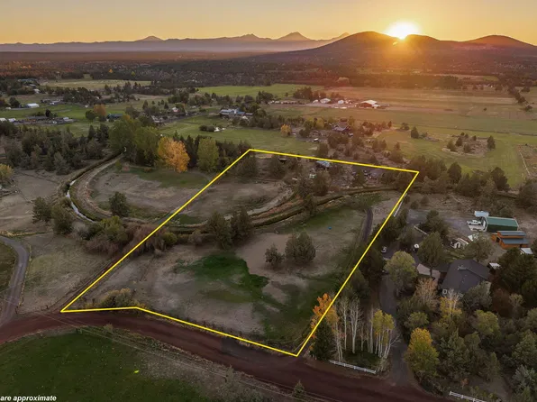 1155 SW 53rd St, Redmond, OR 97756