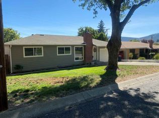 812 Park Pl, Yreka, CA