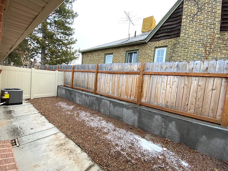 1627 E Roosevelt Ave — Photo 15