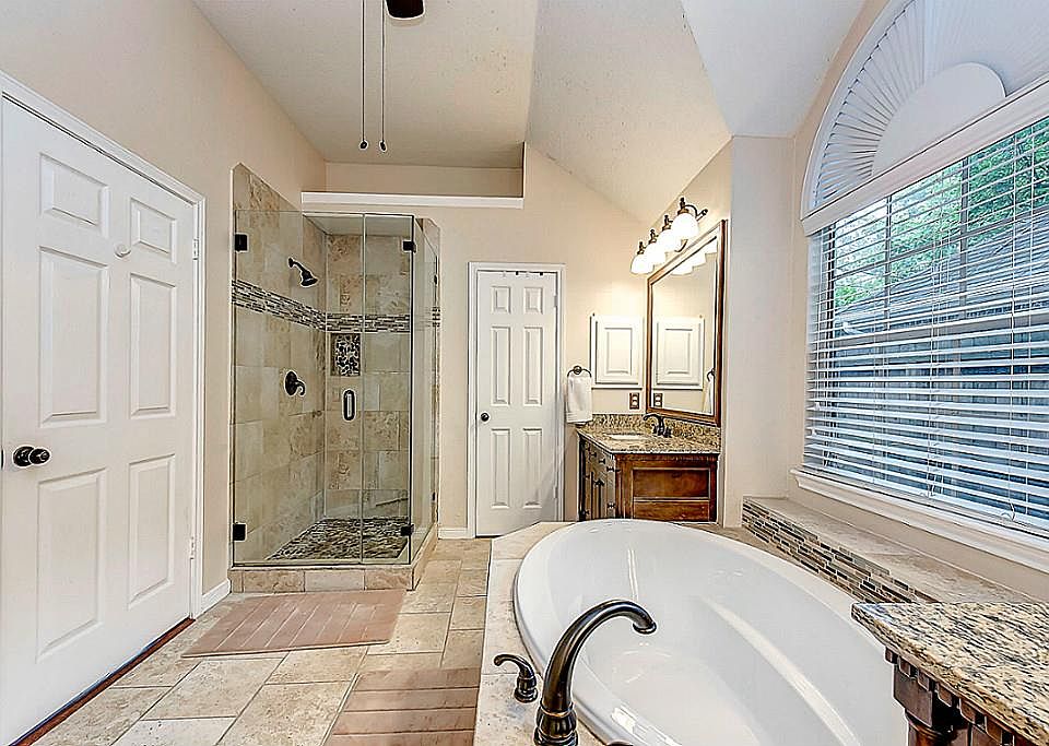 1st image of 13014 Peach Meadow Dr