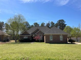 32 Lenox Ln, Columbus, MS 39702