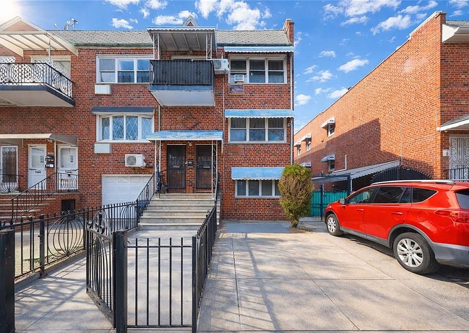1st image of 154 Bay 32nd St