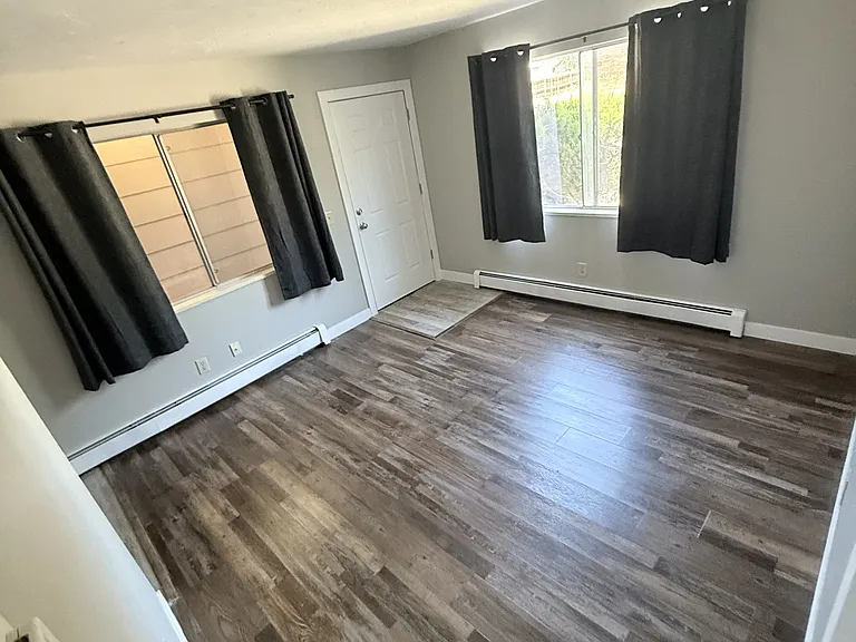 1225 Bunting Ave #13 — Photo 2