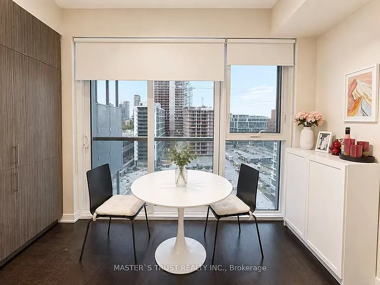 20 Richardson St #1005 — Photo 2