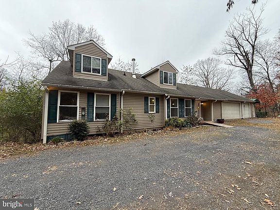 2nd image of 521 Northern Spy Dr