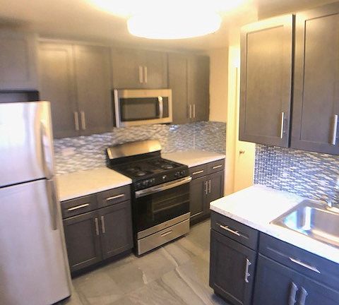 3rd image of 460 E 21st St #Y2