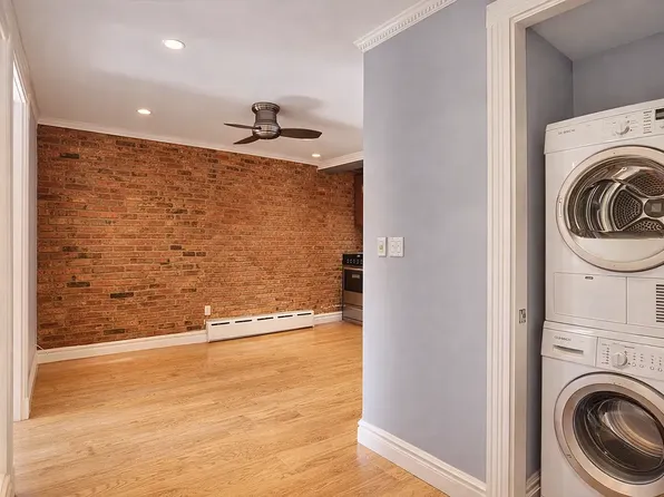 117 1st Ave, New York, NY