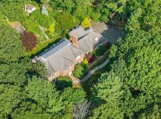 11 Fox Run Rd, Dover, MA 02030