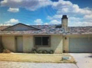 16713 Pauaska Rd, Apple Valley, CA 92307