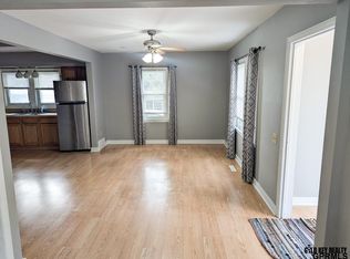 372 6th St, Burr, NE 68324