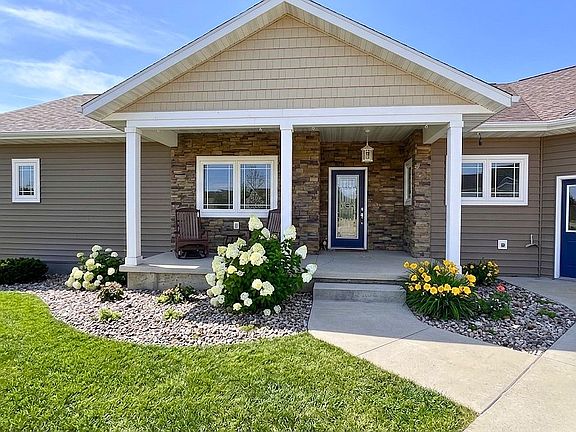 2nd image of 107 Ranchview Ct