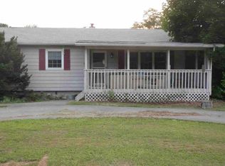 7 Louise Ln, Hopewell Junction, NY 12533