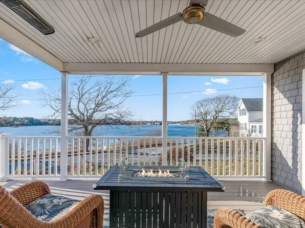 70 Longwood Ave, Wareham, MA 02571