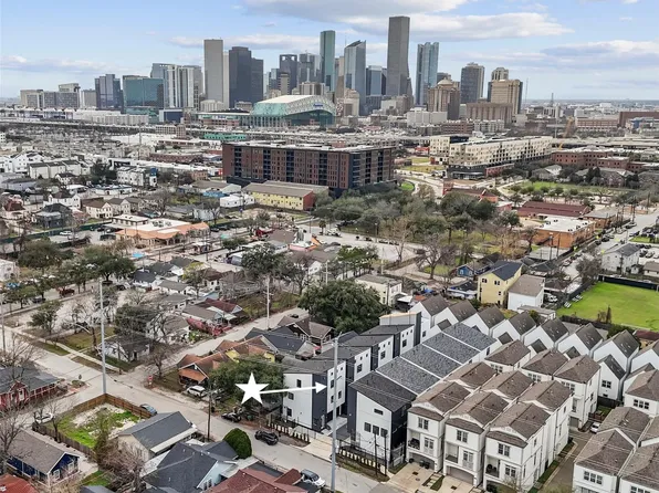 321 N Nagle St, Houston, TX 77003