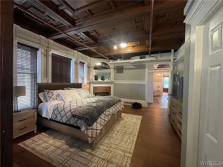 1115 Delaware Ave #1 — Photo 20