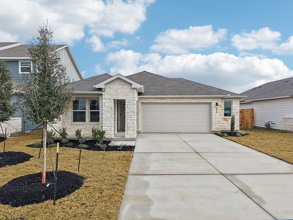 175 Fossil Drive Front Exterior