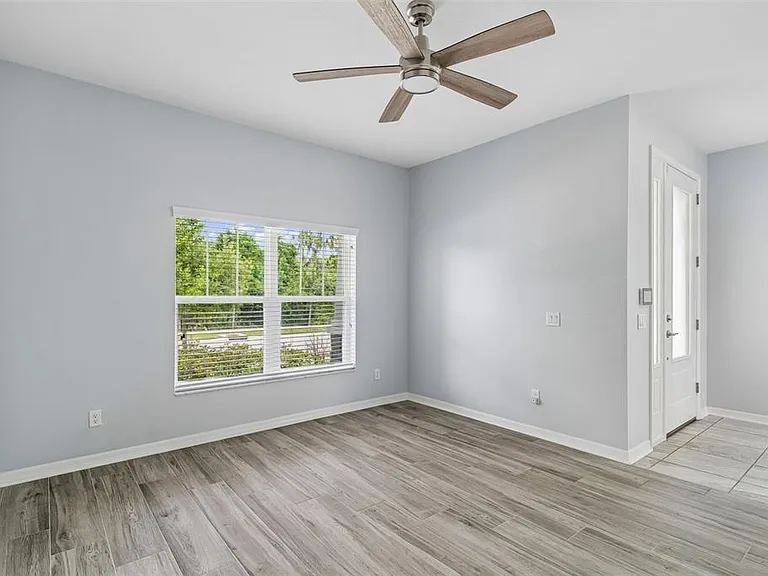 11852 Gavin Ln — Photo 7