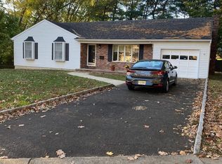 7 Burlington Rd, Parlin, NJ 08859