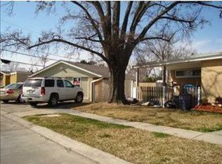 2600 Green Acres Rd, Metairie, LA 70003