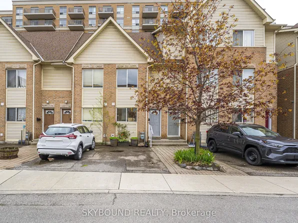 25 Replin Rd #13, Toronto, ON M6A 2M8