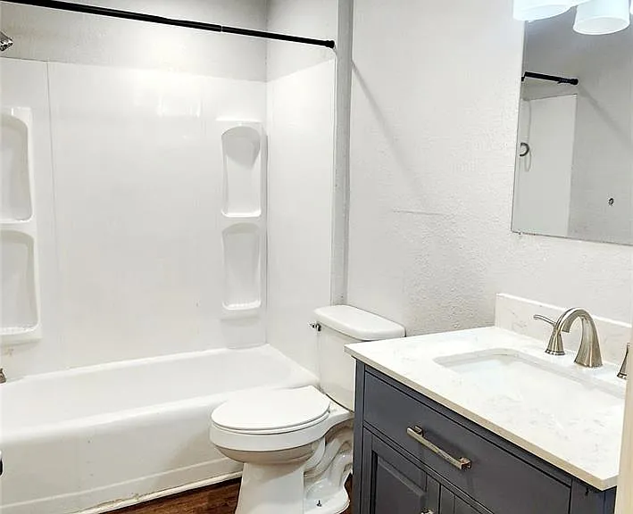 136 W Marion St — Photo 10